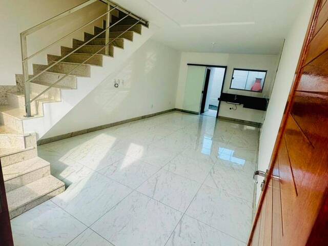 Casa para Venda em Linhares - 2