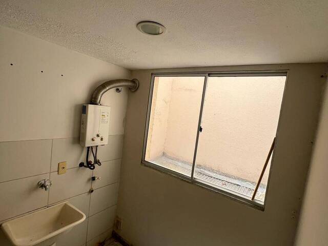 Apartamento para Venda em Linhares - 3