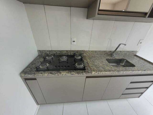 Apartamento para Venda em Linhares - 4