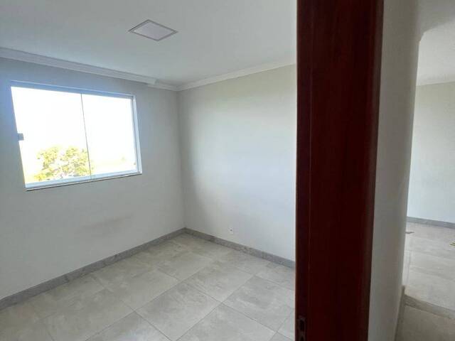 Apartamento para Venda em Linhares - 2