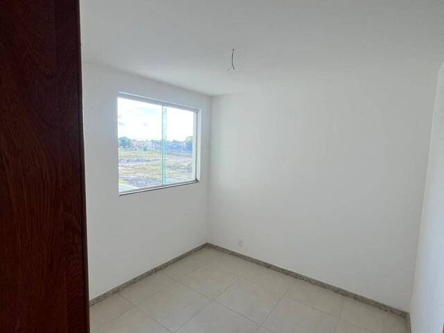 Apartamento para Venda em Linhares - 3