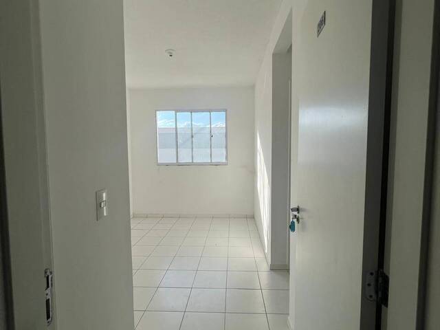 #219 - Apartamento para Venda em Linhares - ES