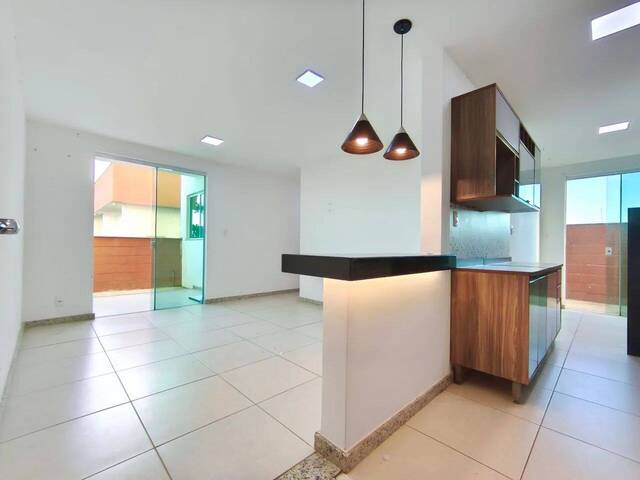 #235 - Apartamento para Venda em Linhares - ES