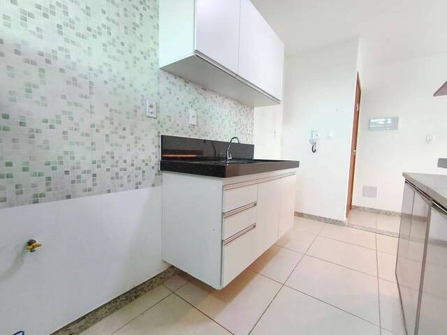 #235 - Apartamento para Venda em Linhares - ES