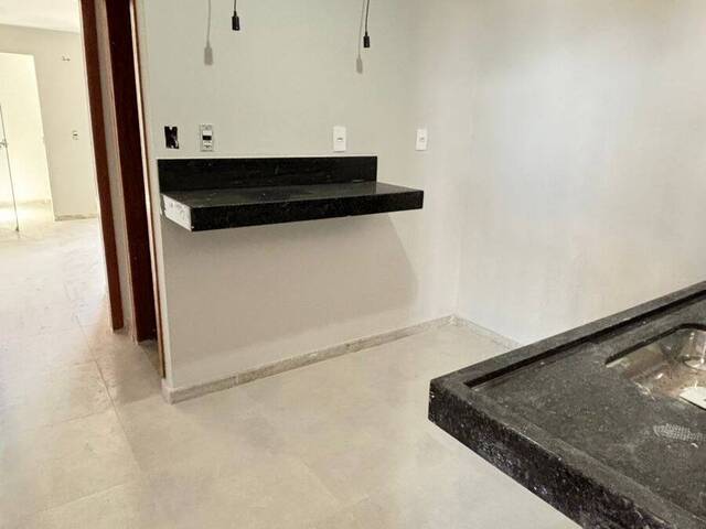 #258 - Apartamento para Venda em Linhares - ES