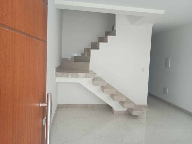 Casa para Venda em Linhares - 3