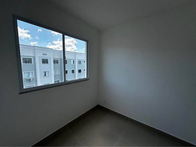 #311 - Apartamento para Venda em Linhares - ES