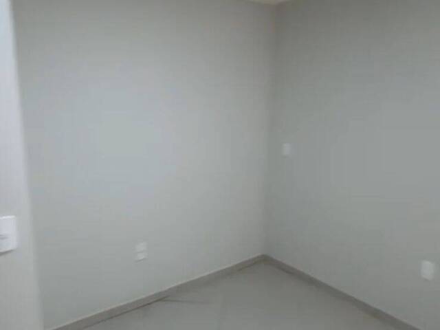 #332 - Apartamento para Locação em Linhares - ES