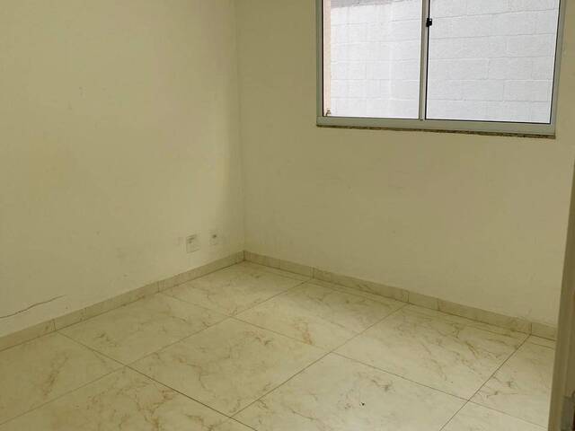 Apartamento para Venda em Linhares - 4