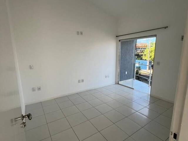 Casa para Venda em São Mateus - 5