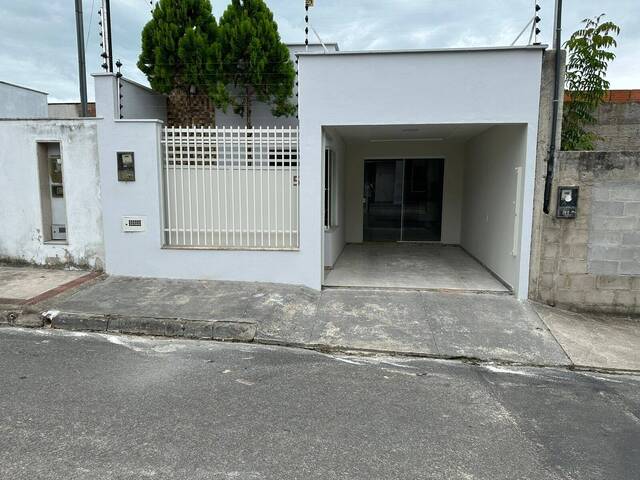 #427 - Casa para Venda em Linhares - ES