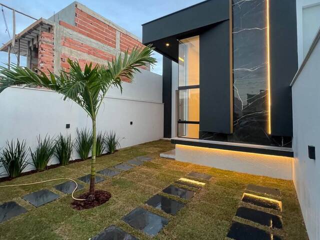 #438 - Casa para Venda em Linhares - ES