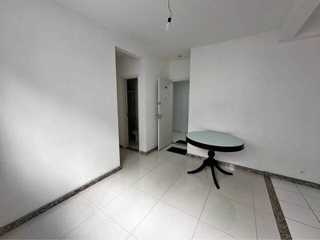 #441 - Apartamento para Venda em Linhares - ES
