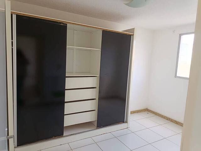 Apartamento para Venda em Linhares - 4