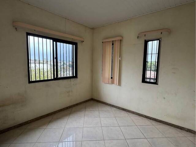 Casa para Venda em Linhares - 4