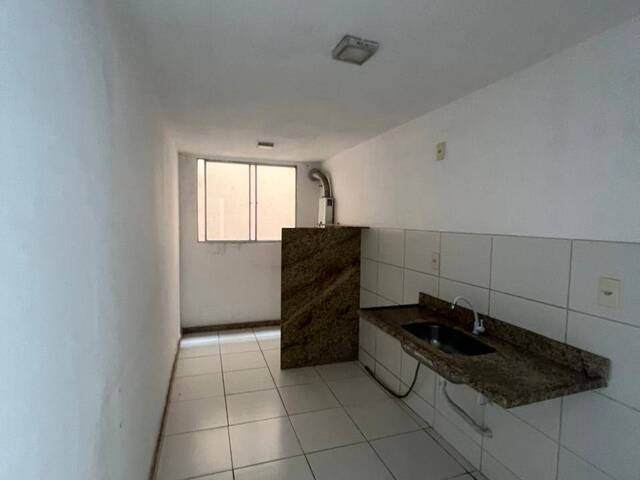 #575 - Apartamento para Venda em Linhares - ES