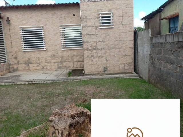 #692 - Casa para Venda em Linhares - ES - 2