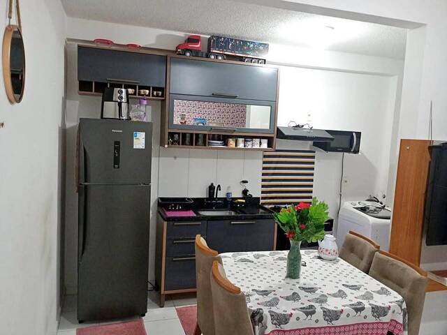 Apartamento para Venda em Linhares - 2