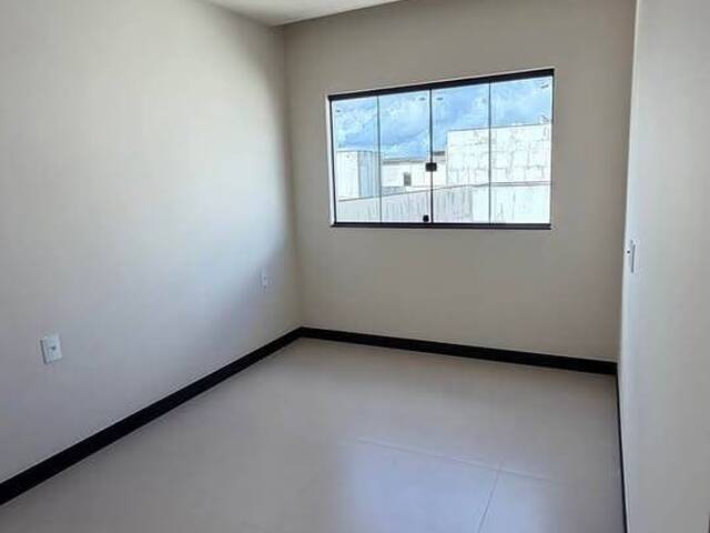 Casa para Locação em Linhares - 2