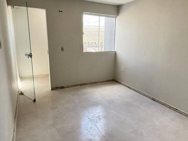 #632 - Apartamento para Locação em Linhares - ES