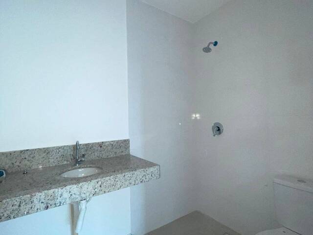 Apartamento para Venda em Linhares - 4